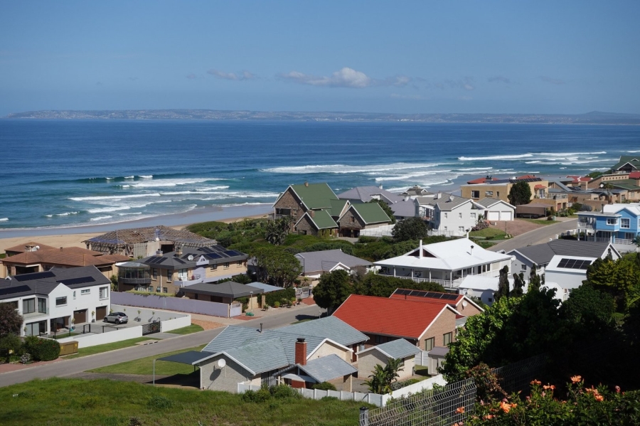 6 Bedroom Property for Sale in Outeniqua Strand Western Cape